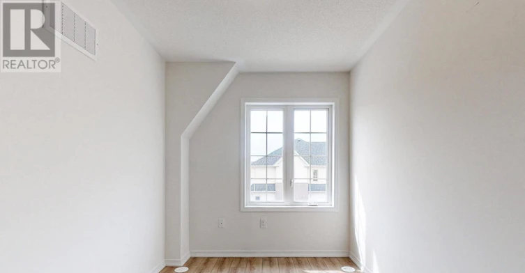 25-247 Danzatore Path, Oshawa, ON, L1L 0P9 - 33