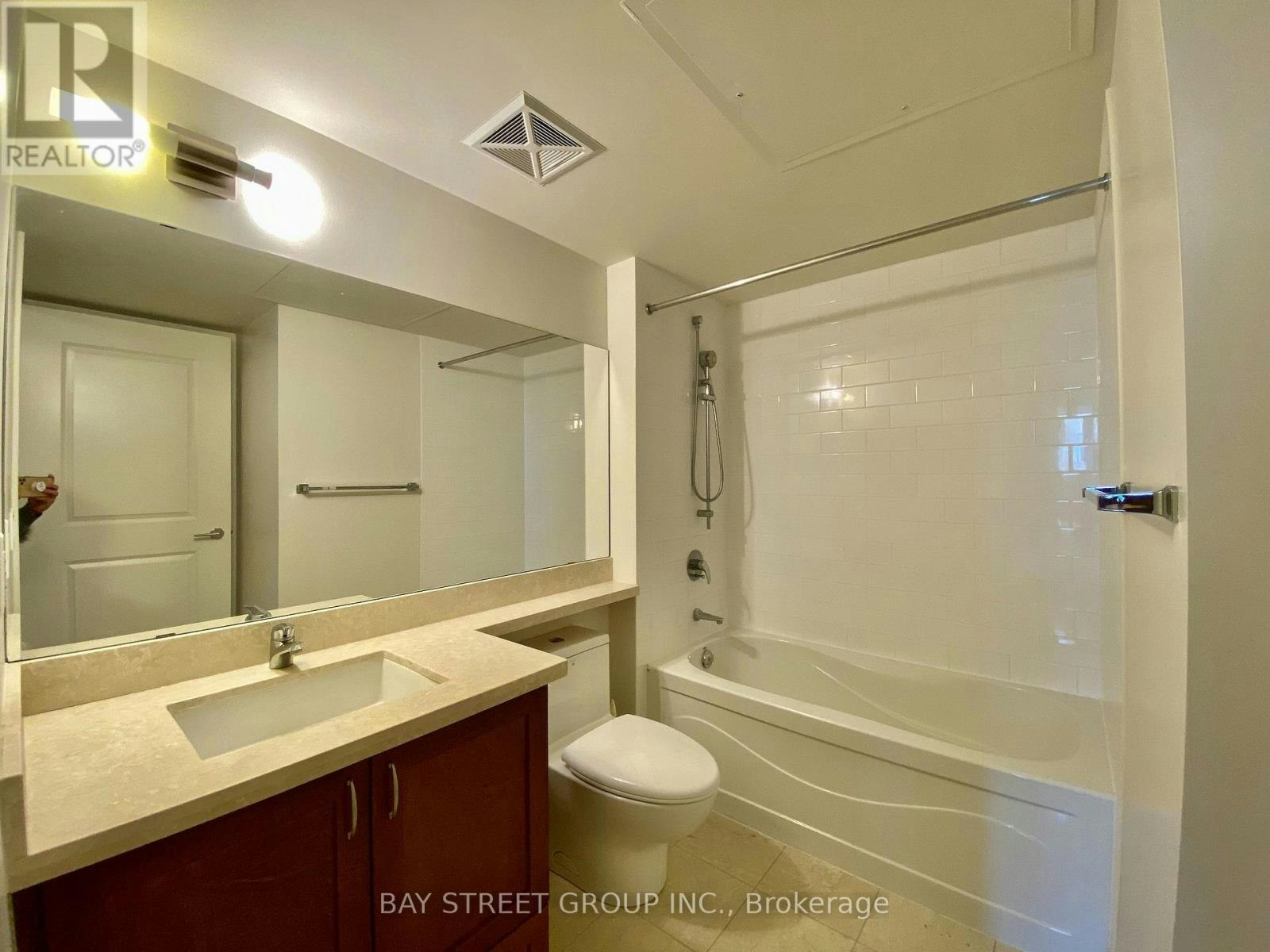 321-39 Upper Duke Crescent, Markham, ON, L6G 0B9 - 7