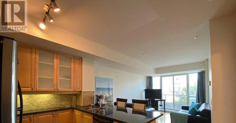 321-39 Upper Duke Crescent, Markham, ON, L6G 0B9 - 2
