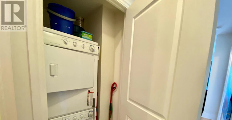 321-39 Upper Duke Crescent, Markham, ON, L6G 0B9 - 4