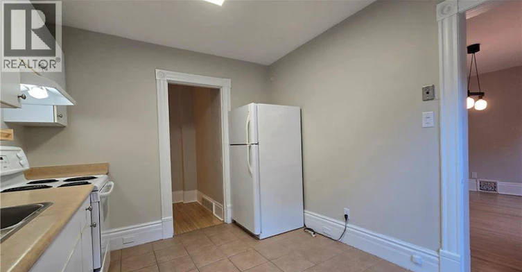 13 3-15 Midland Street, St. Catharines, ON, L2R 2V7 - 4