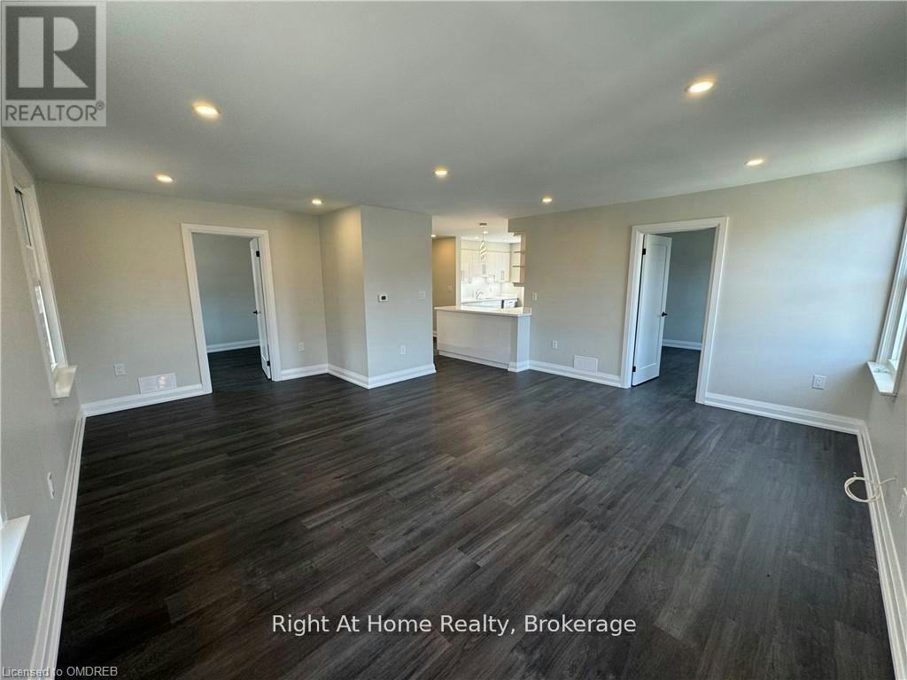 44 Main Street S, Halton Hills, ON, L7G 3G4 - 10