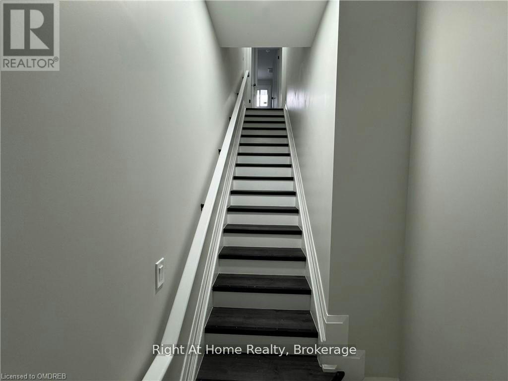 44 Main Street S, Halton Hills, ON, L7G 3G4 - 2