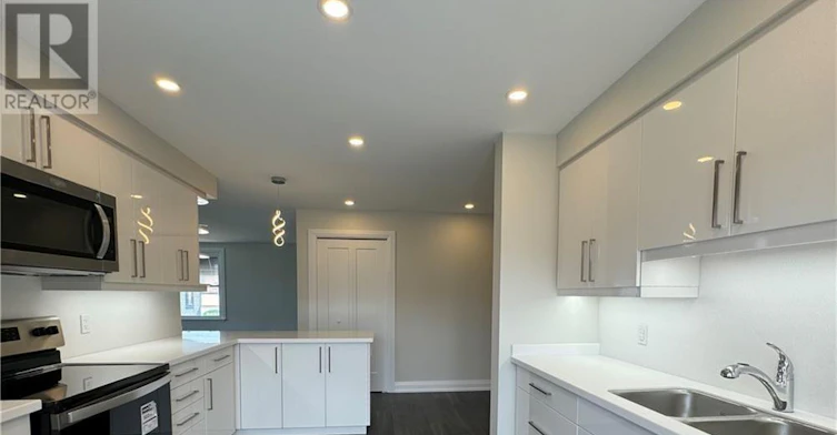 44 Main Street S, Halton Hills, ON, L7G 3G4 - 5