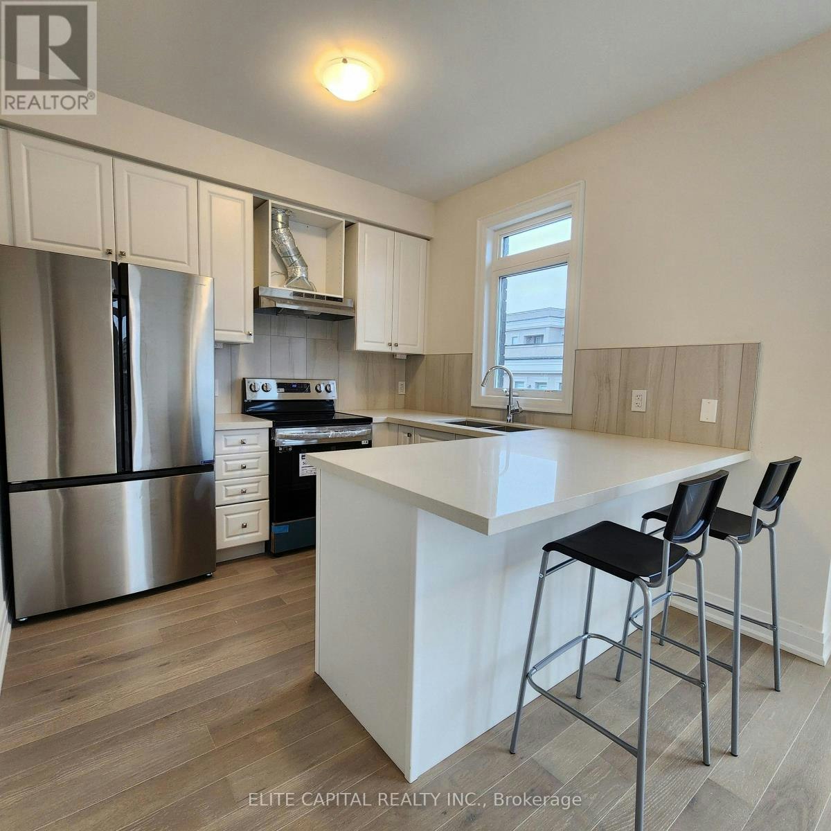 195 Milky Way Drive, Richmond Hill, ON, L4C 5H3 - 3