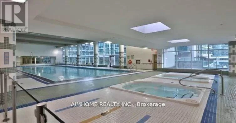 2605-33 Bay Street, Toronto, ON, M5J 2Z3 - 10