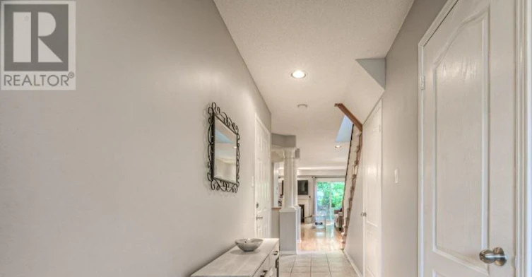 2096 Glenhampton Road, Oakville, ON, L6M 3X1 - 5