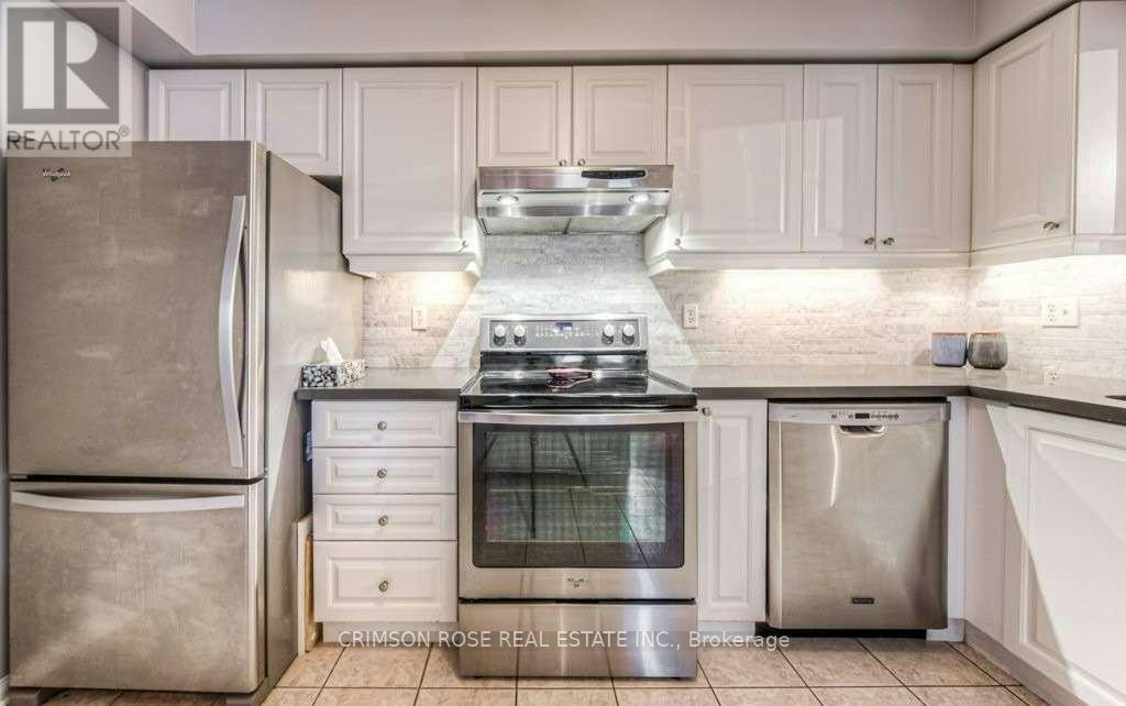 2096 Glenhampton Road, Oakville, ON, L6M 3X1 - 10