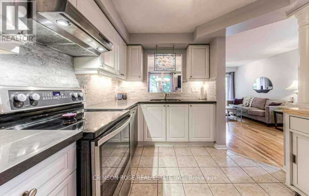 2096 Glenhampton Road, Oakville, ON, L6M 3X1 - 9