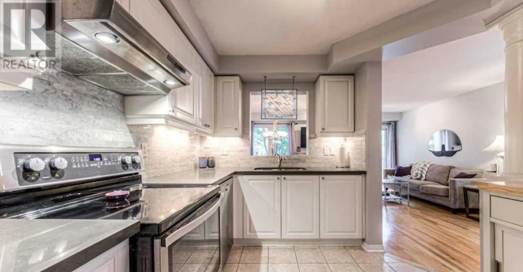 2096 Glenhampton Road, Oakville, ON, L6M 3X1 - 9