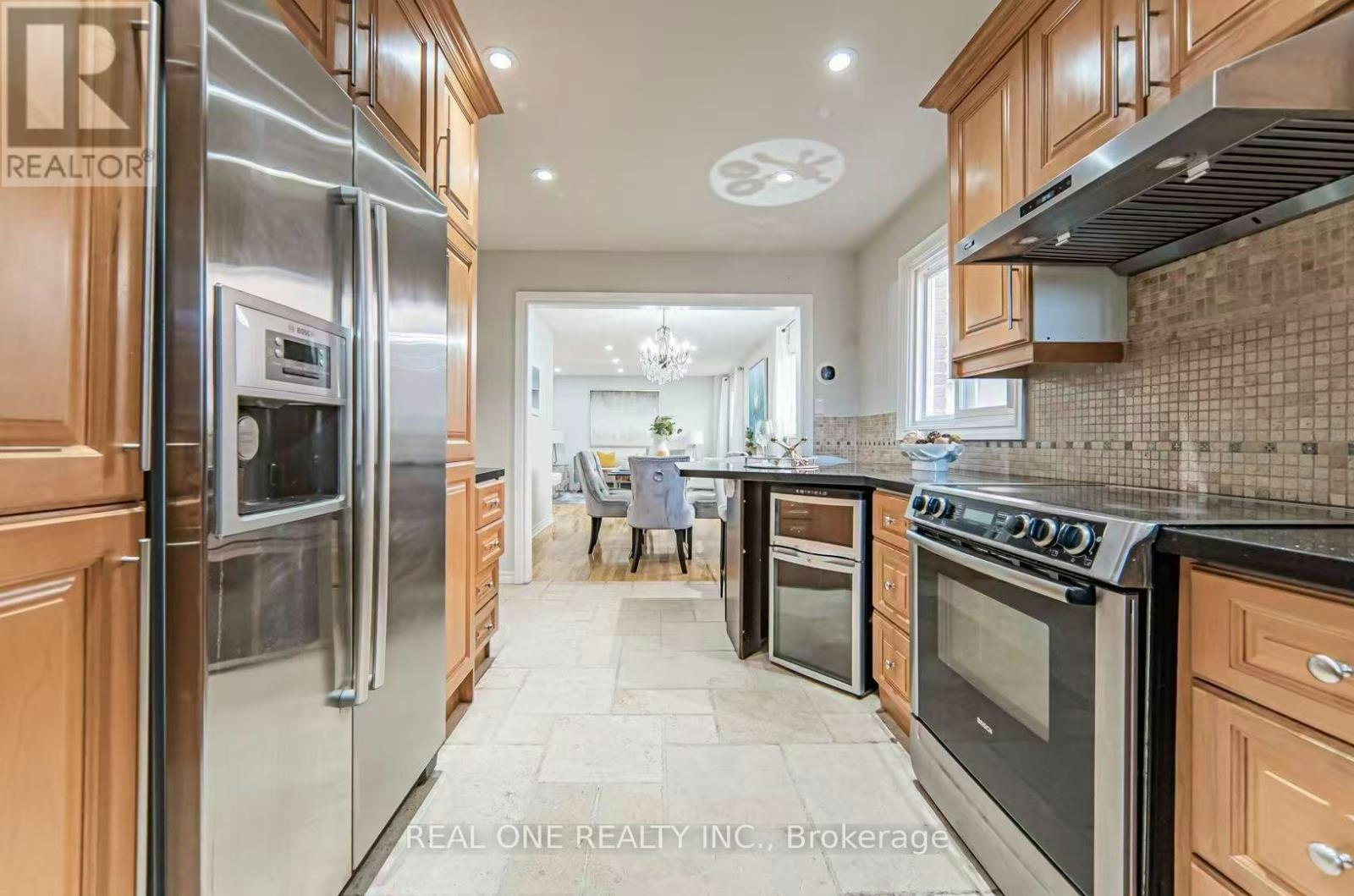 4169 Trapper Crescent, Mississauga, ON, L5L 3A7 - 5