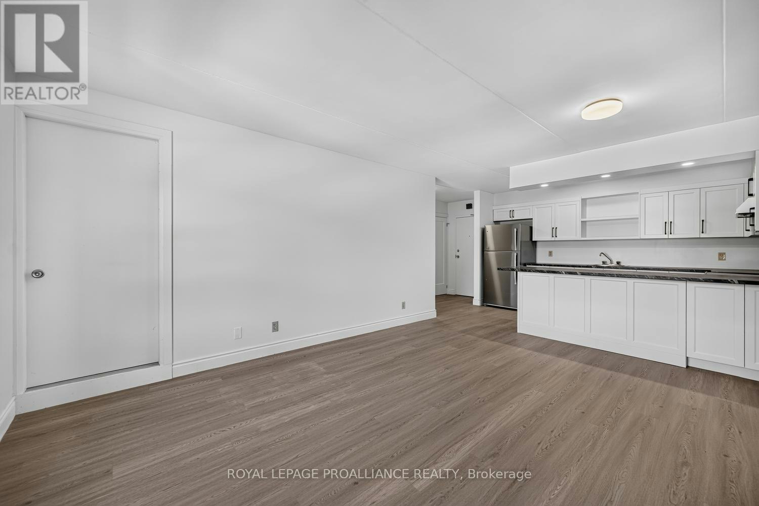403-95 Windsor Drive, Brockville, ON, K6V 3H7 - 8