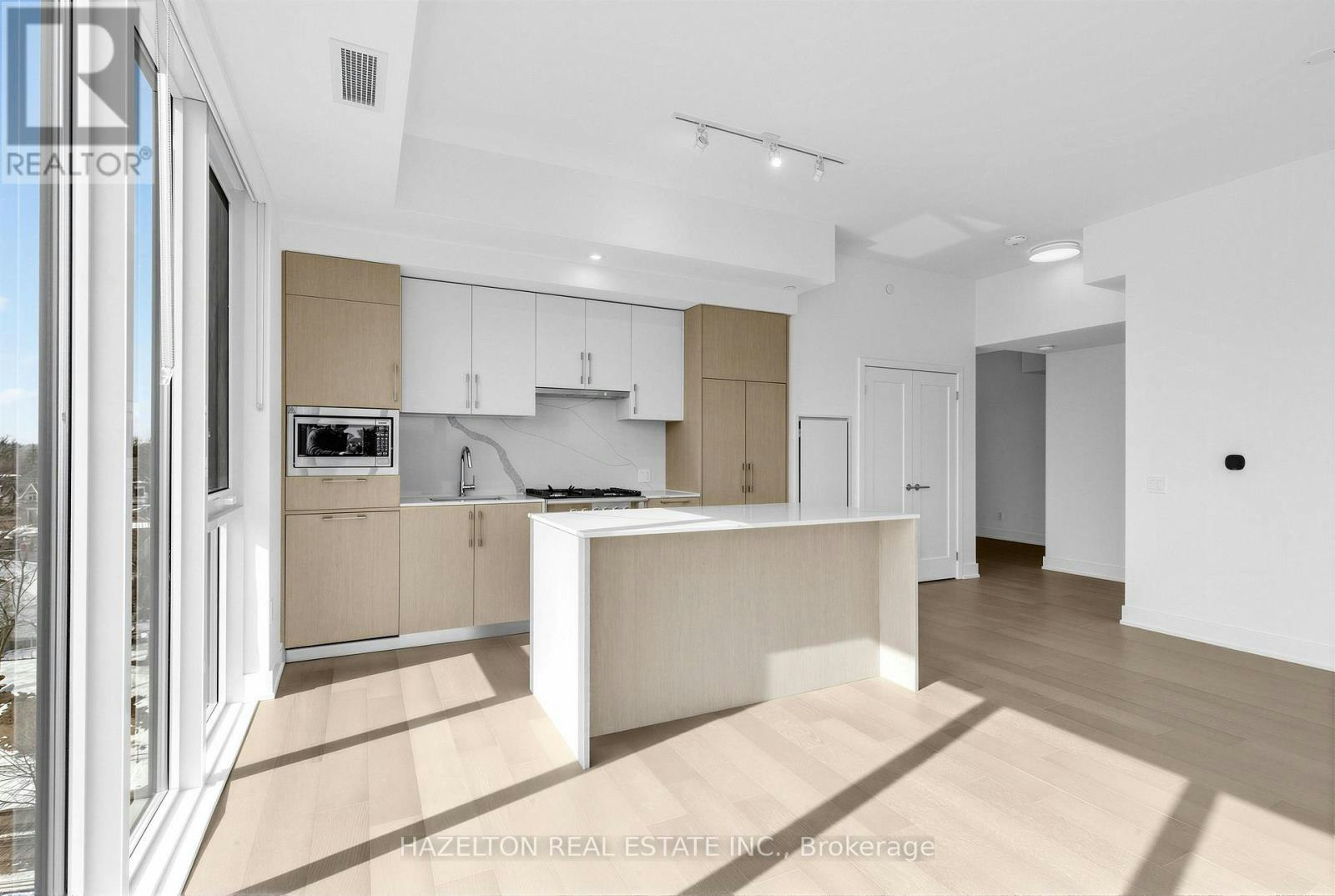 602-8 Manor Road W, Toronto, ON, M4S 0E6 - 7