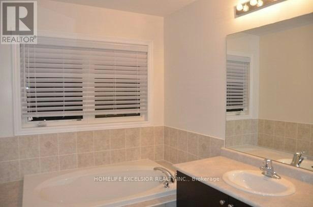 12 Black Locust Drive, Markham, ON, L6E 0P8 - 6