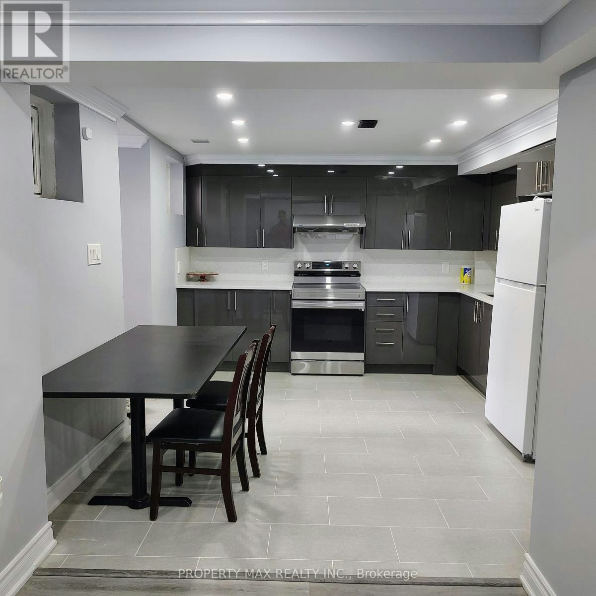 18 Stevensgate Drive, Ajax, ON, L1T 4Z3 - 2