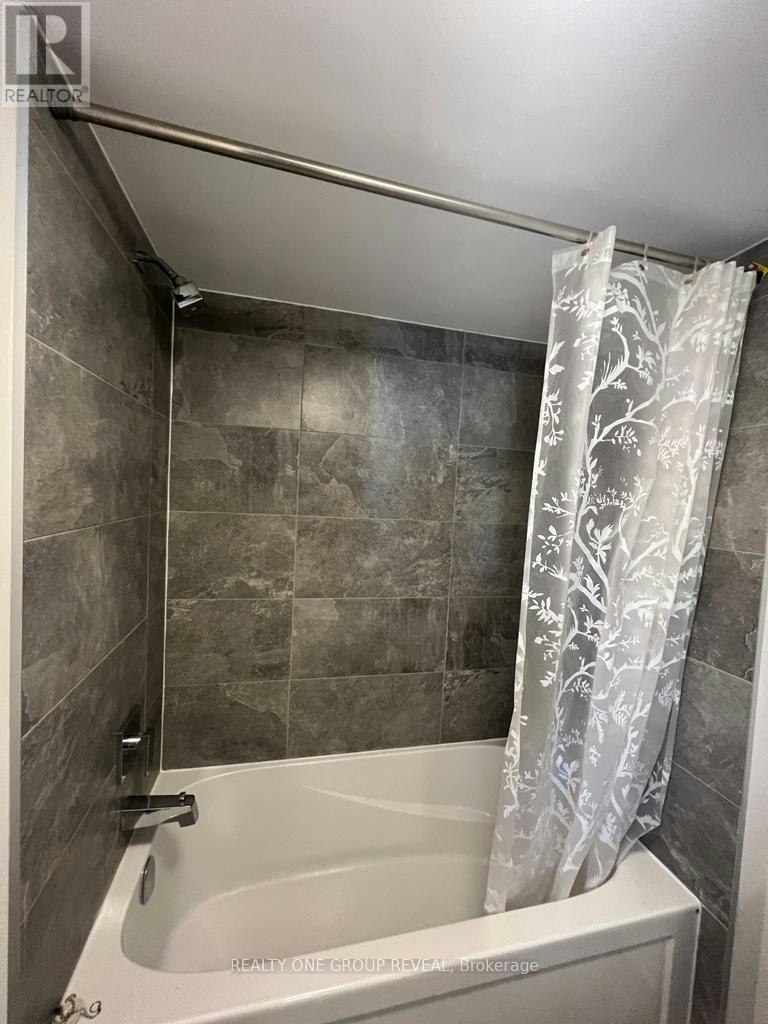 1636 Pleasure Valley Path, Oshawa, ON, L1G 4X8 - 7