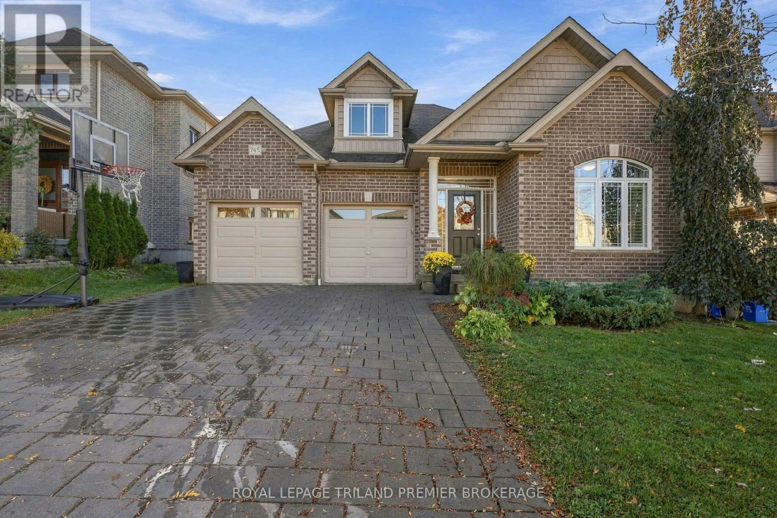 745 Kleinburg Drive, London, ON, N5X 0J8