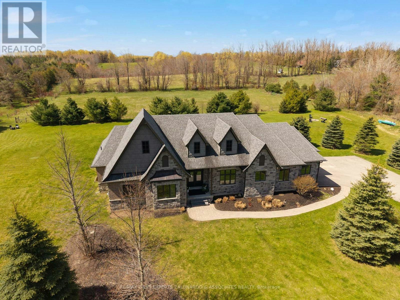 5840 Tenth Line, Erin, ON, N0B 1T0