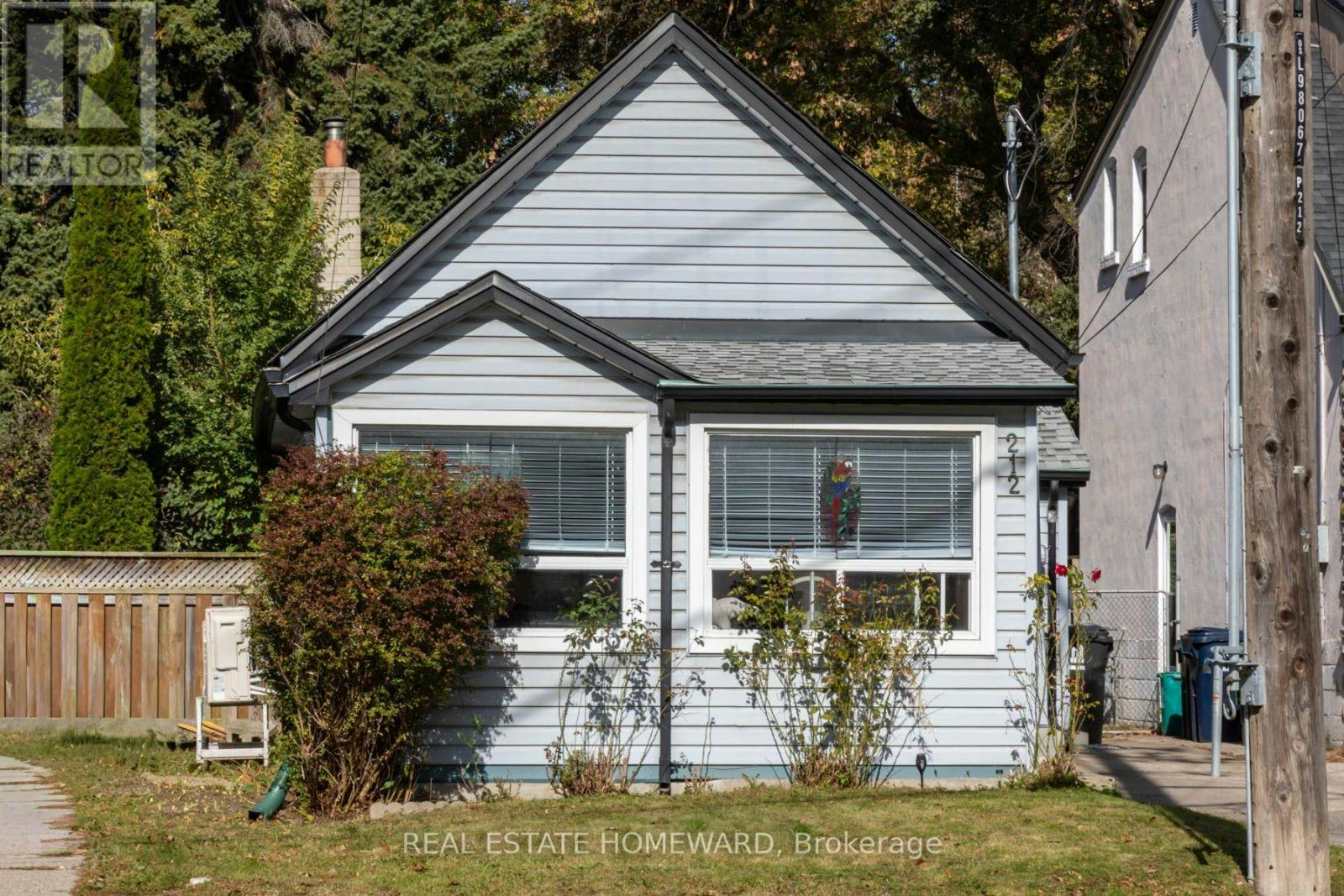 212 Clonmore Drive, Toronto, ON, M1N 1Y1