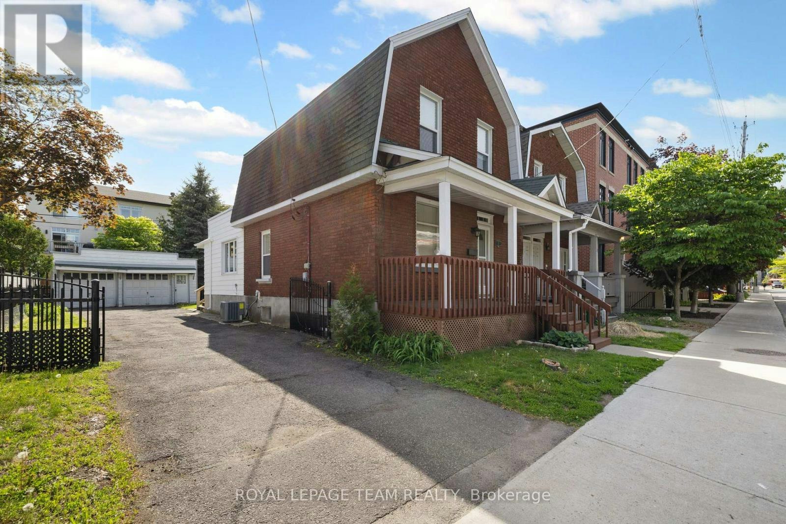 35 Springfield Road, Ottawa, ON, K1M 1C8 - 2