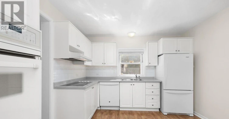 35 Springfield Road, Ottawa, ON, K1M 1C8 - 8
