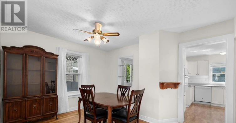 35 Springfield Road, Ottawa, ON, K1M 1C8 - 5
