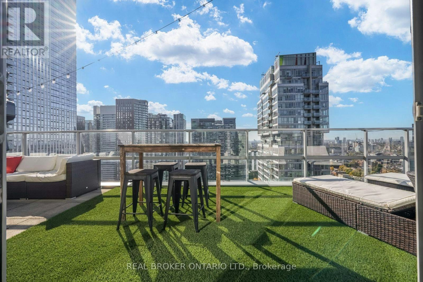 PH02-126 Simcoe Street, Toronto, ON, M5H 4E6 - 22
