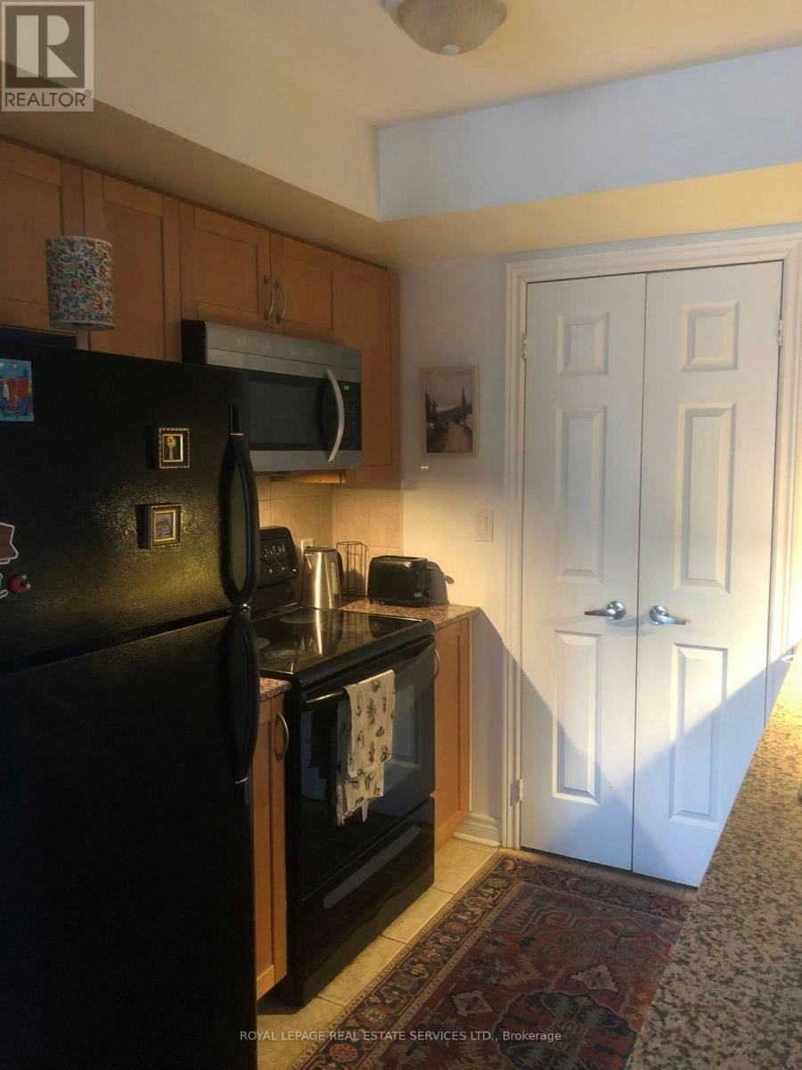 TH 201-2 Brian Peck Crescent, Toronto, ON, M4G 4K4 - 9