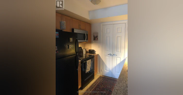 TH 201-2 Brian Peck Crescent, Toronto, ON, M4G 4K4 - 9