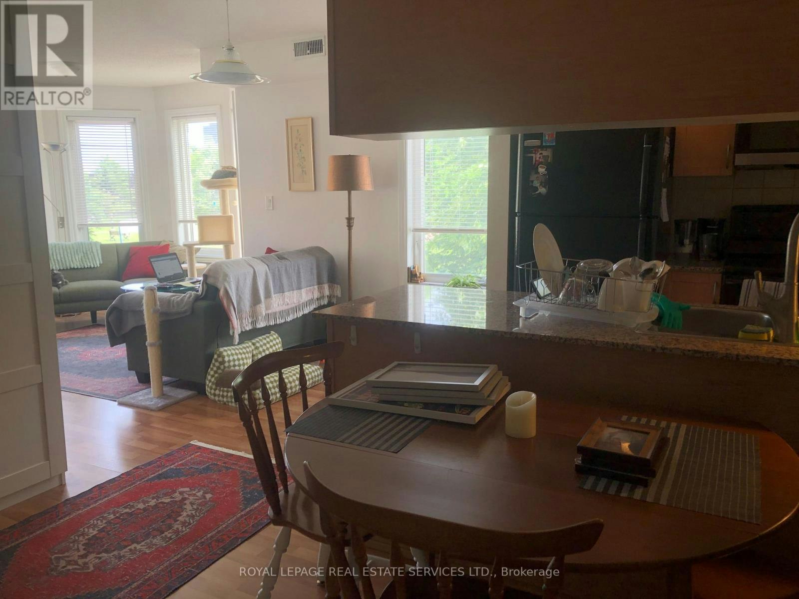 TH 201-2 Brian Peck Crescent, Toronto, ON, M4G 4K4 - 6