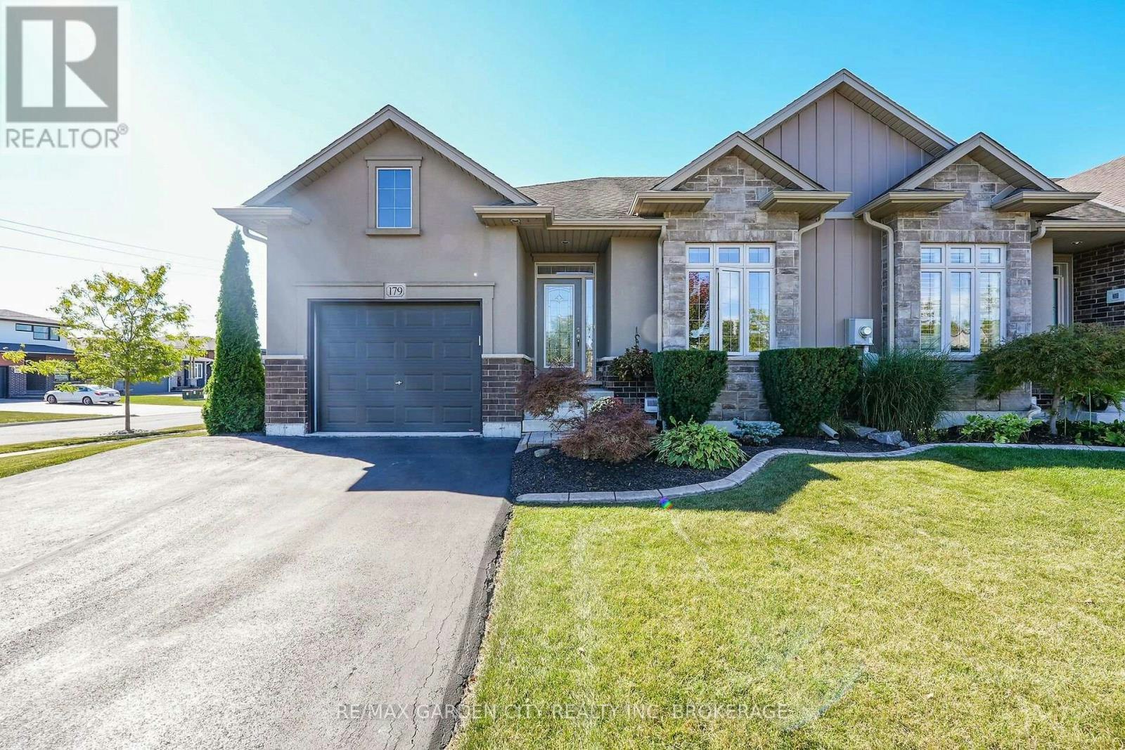 179 Falcon Drive, Welland, ON, L3C 0B2