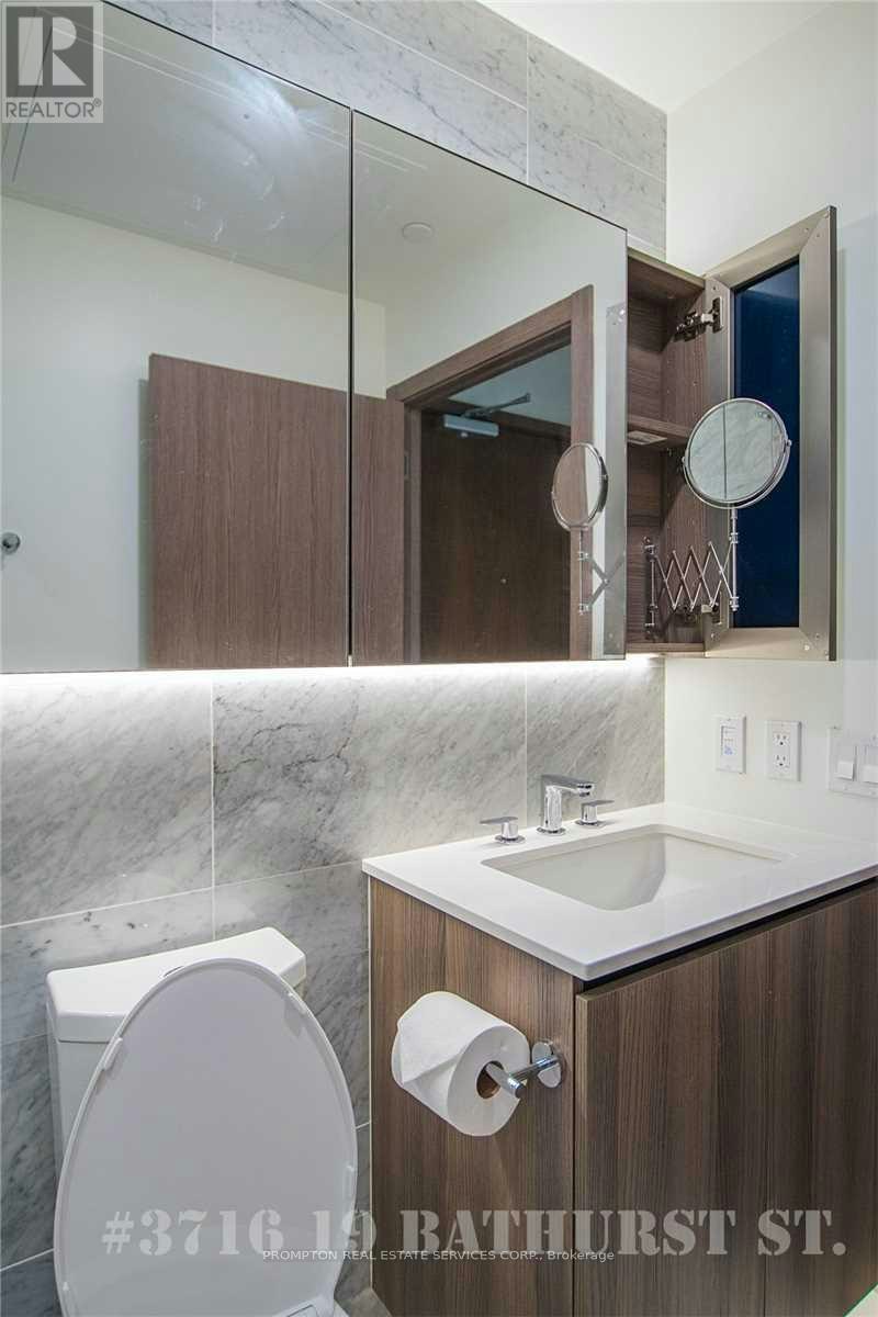 3716-19 Bathurst Street, Toronto, ON, M5V 0N1 - 10