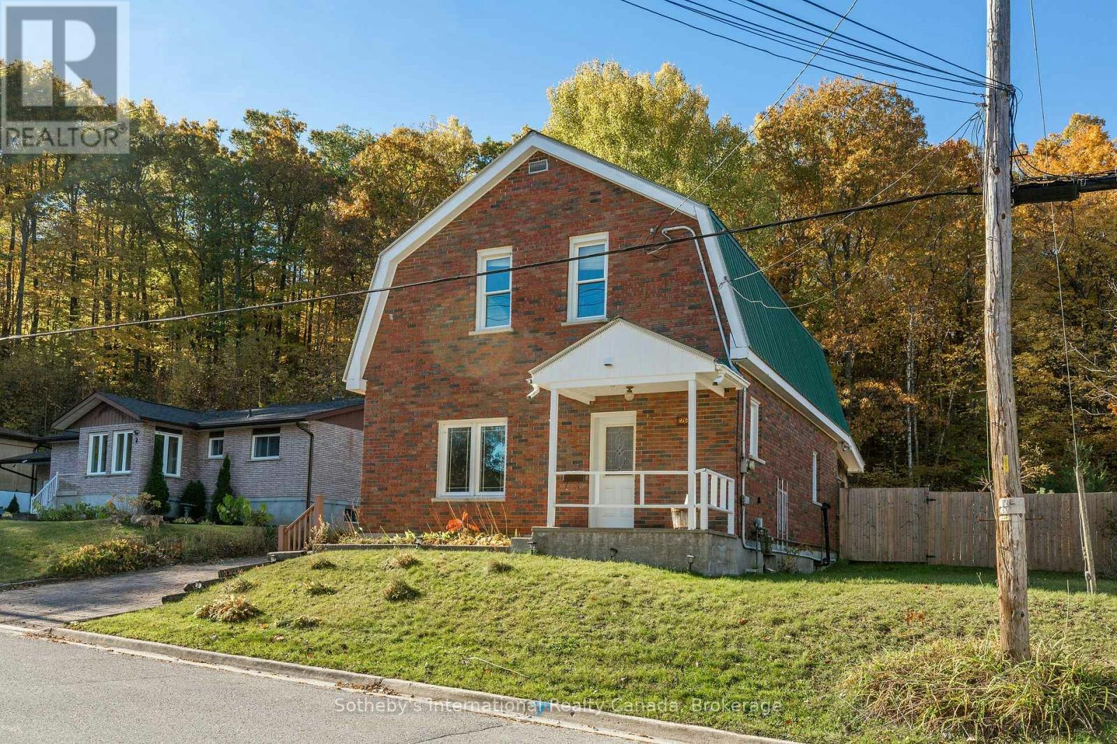 20 Ludlow Street, Midland, ON, L4R 4M5