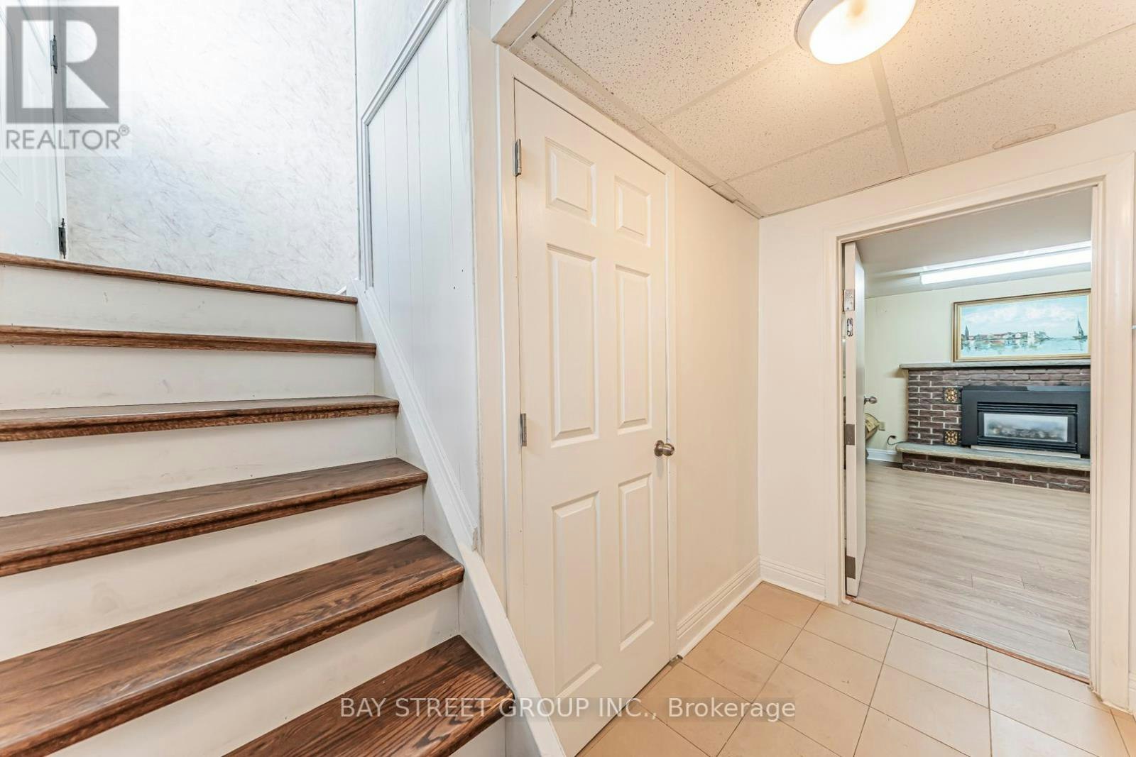 LOWER-149 Hendon Avenue, Toronto, ON, M2M 1A8 - 3