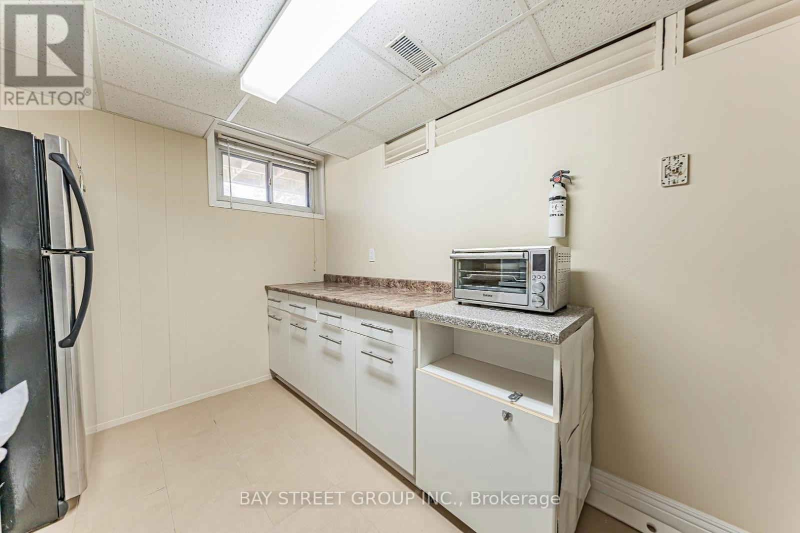 LOWER-149 Hendon Avenue, Toronto, ON, M2M 1A8 - 10