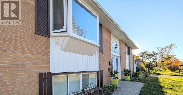 2-311 Dwight Avenue, Oshawa, ON, L1J 1K8 - 4