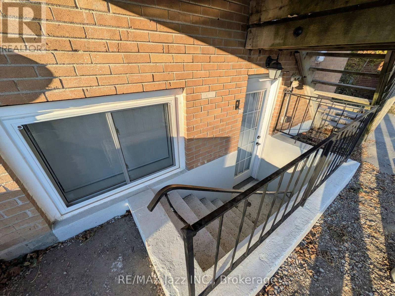2-311 Dwight Avenue, Oshawa, ON, L1J 1K8 - 31