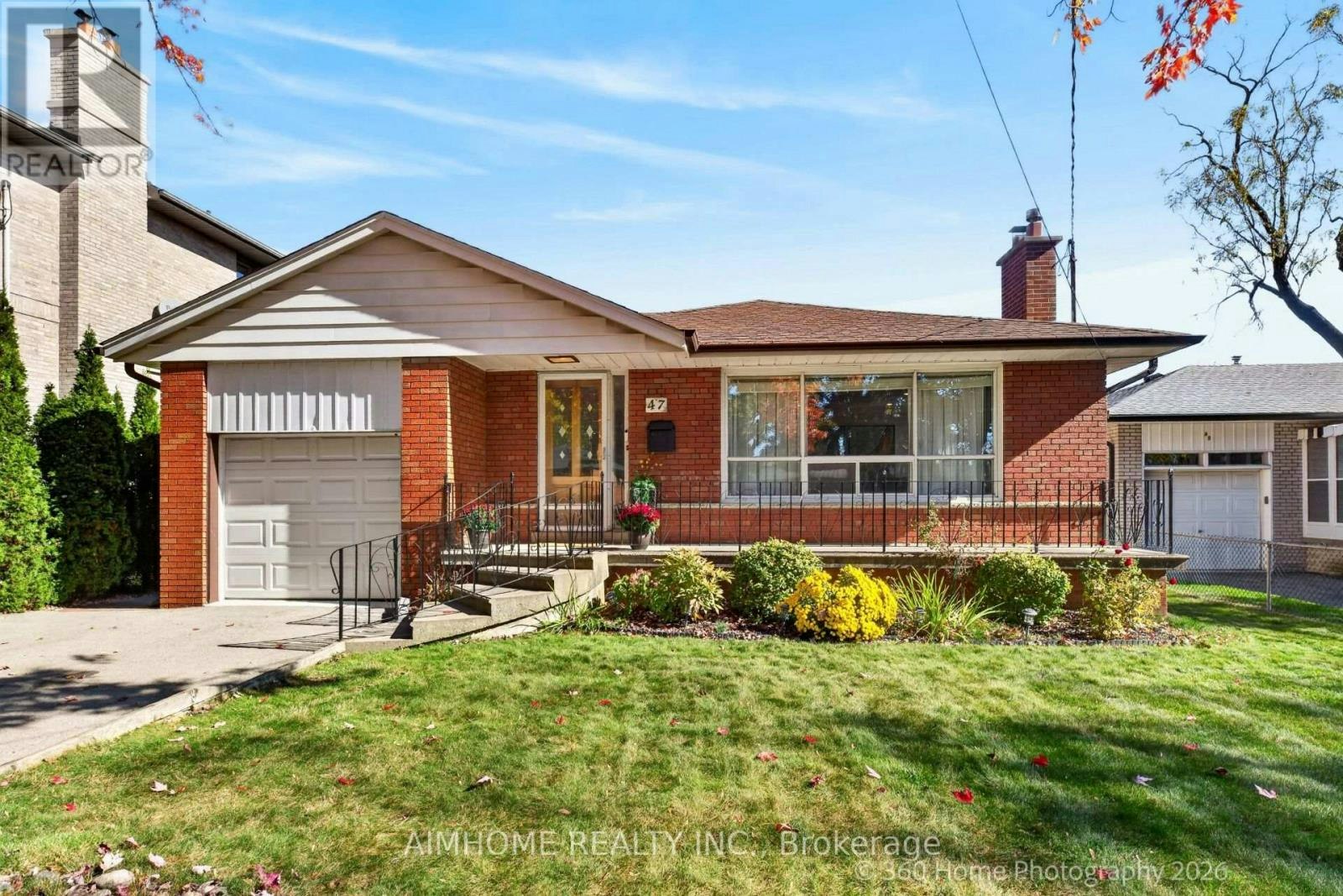 47 Silverhill Drive, Toronto, ON, M9B 3W3