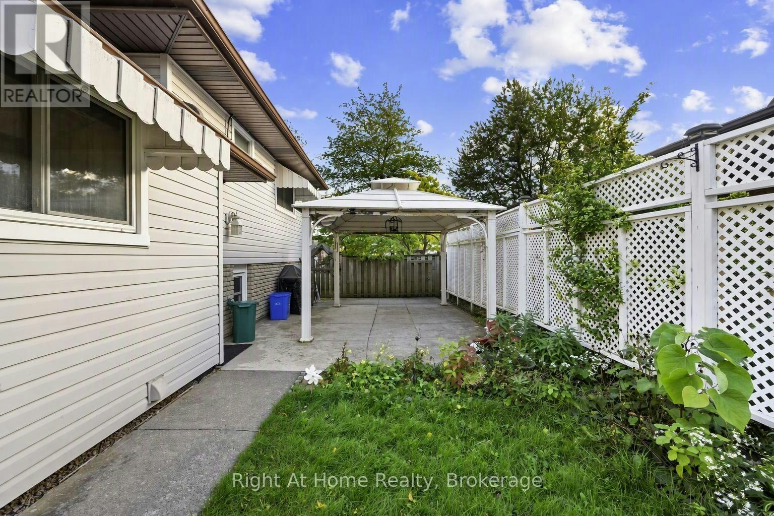 MAIN-7315 Freeman Street, Niagara Falls, ON, L2E 5V9 - 22