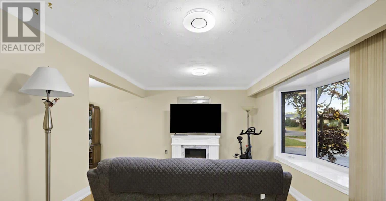 MAIN-7315 Freeman Street, Niagara Falls, ON, L2E 5V9 - 4