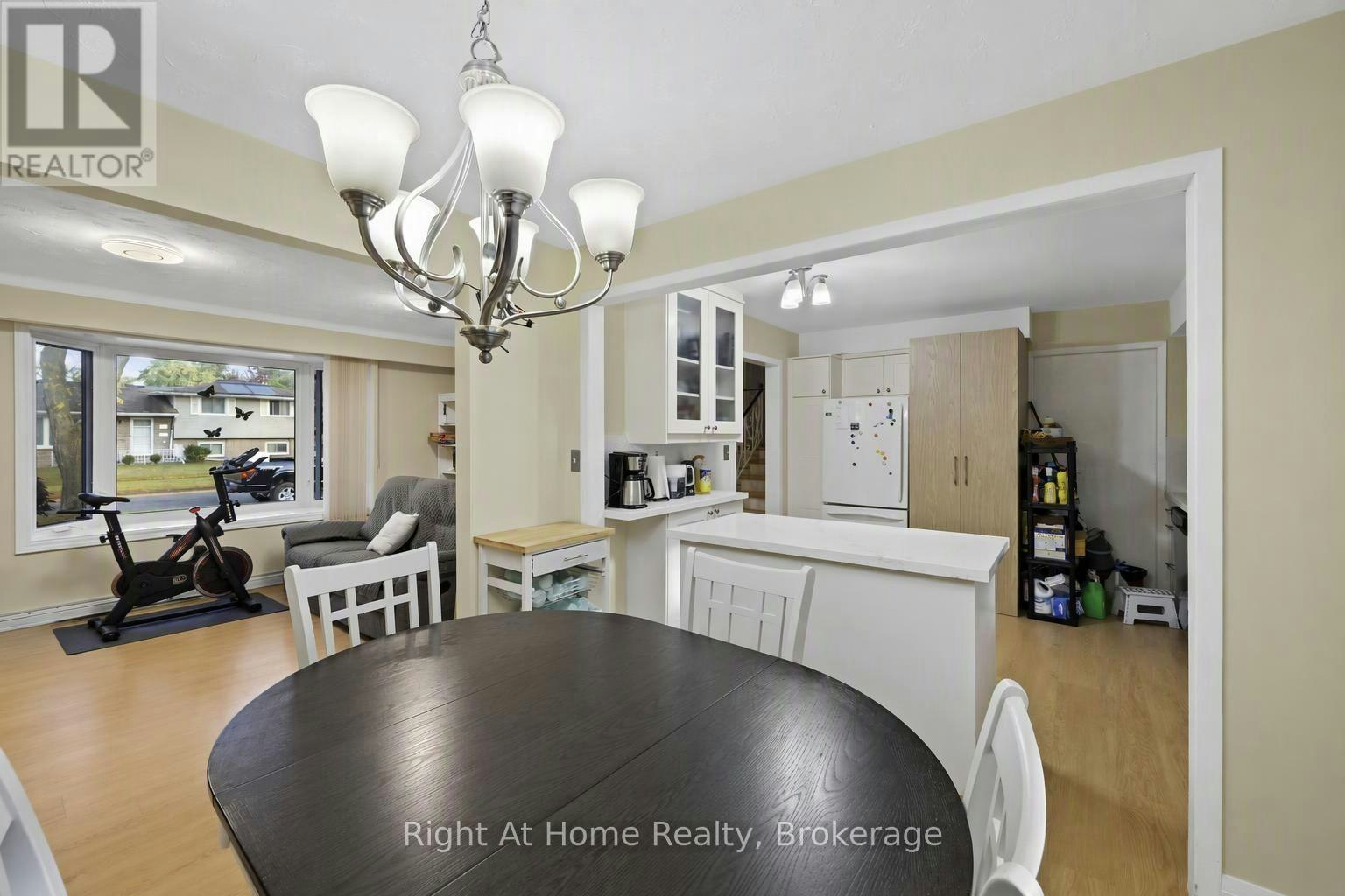 MAIN-7315 Freeman Street, Niagara Falls, ON, L2E 5V9 - 8