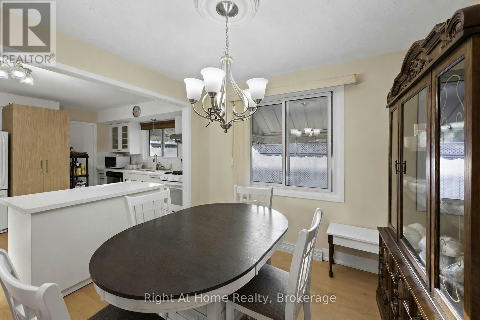 MAIN-7315 Freeman Street, Niagara Falls, ON, L2E 5V9 - 7