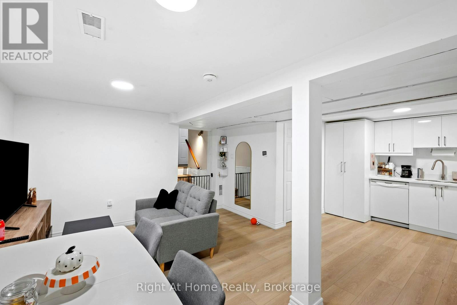 BASEMENT-7315 Freeman Street, Niagara Falls, ON, L2E 5V9 - 2
