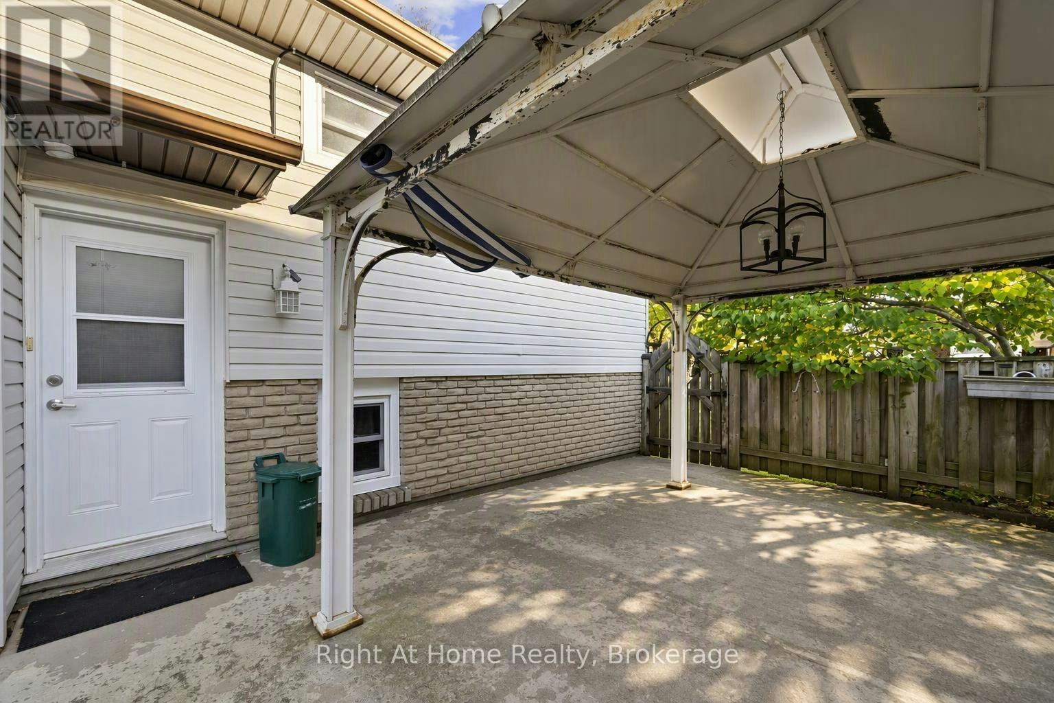 BASEMENT-7315 Freeman Street, Niagara Falls, ON, L2E 5V9