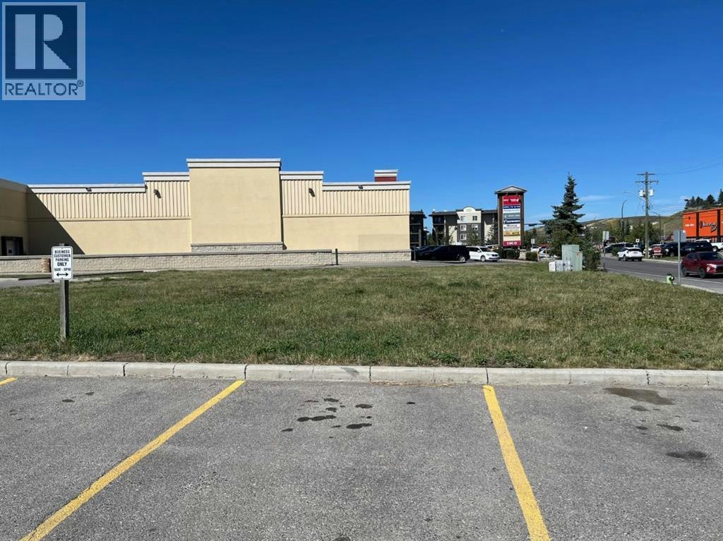 505 Railway Street W, Cochrane, AB, T4C 2K9