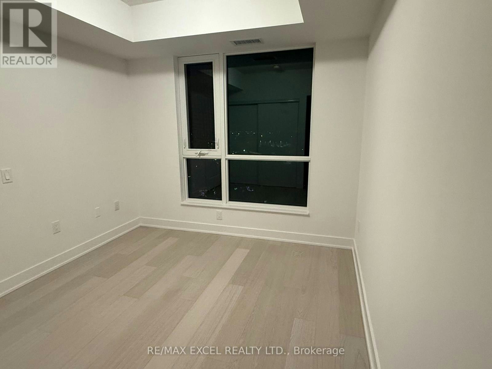 1001-204 Burnhamthorpe Road E, Mississauga, ON, L5A 0B2 - 7