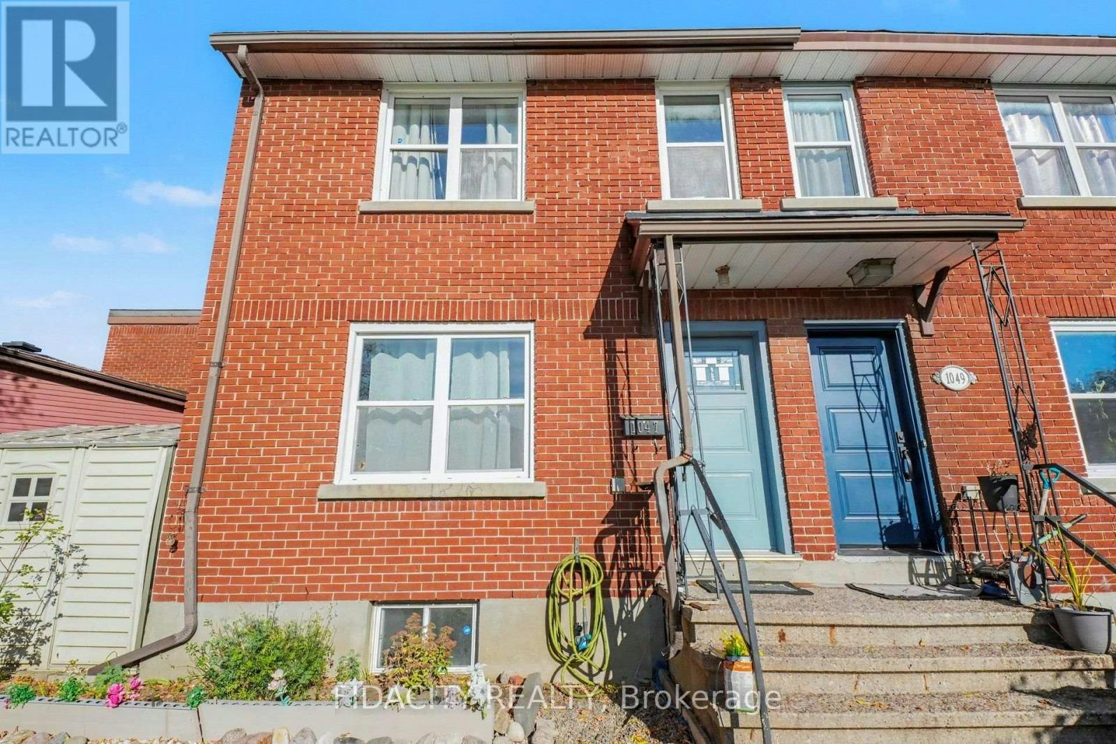 1047 Hollington Street, Ottawa, ON, K1Z 6L2