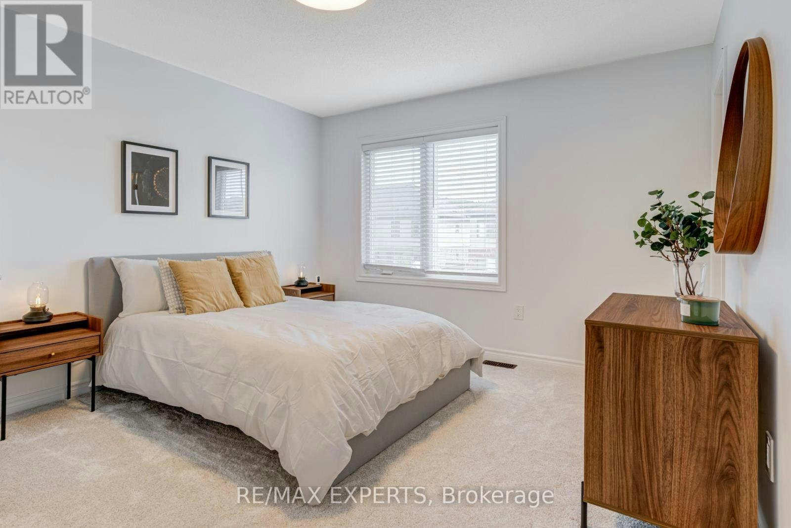 19 Cygnus Crescent, Barrie, ON, L4N 9C2 - 22