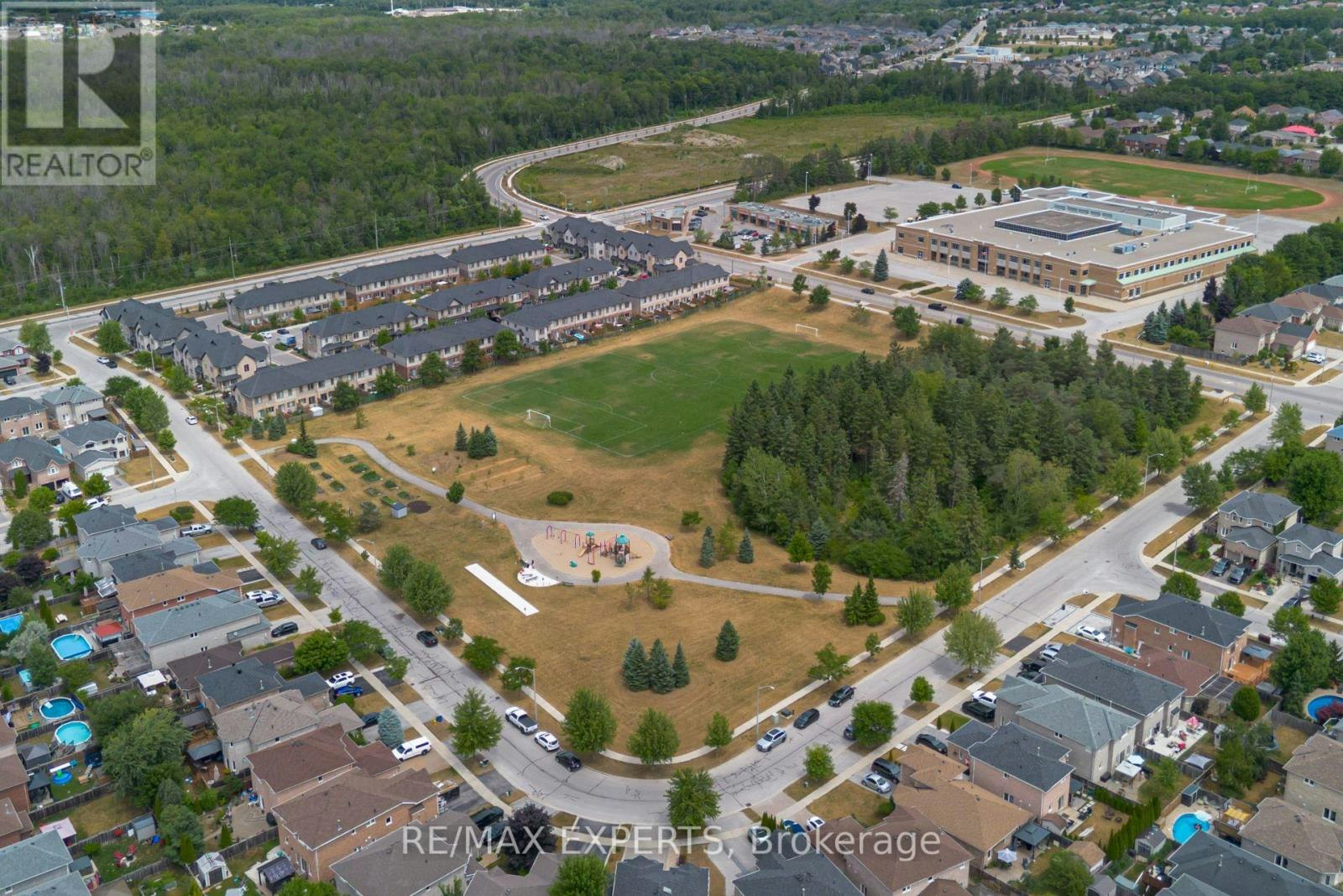19 Cygnus Crescent, Barrie, ON, L4N 9C2 - 45