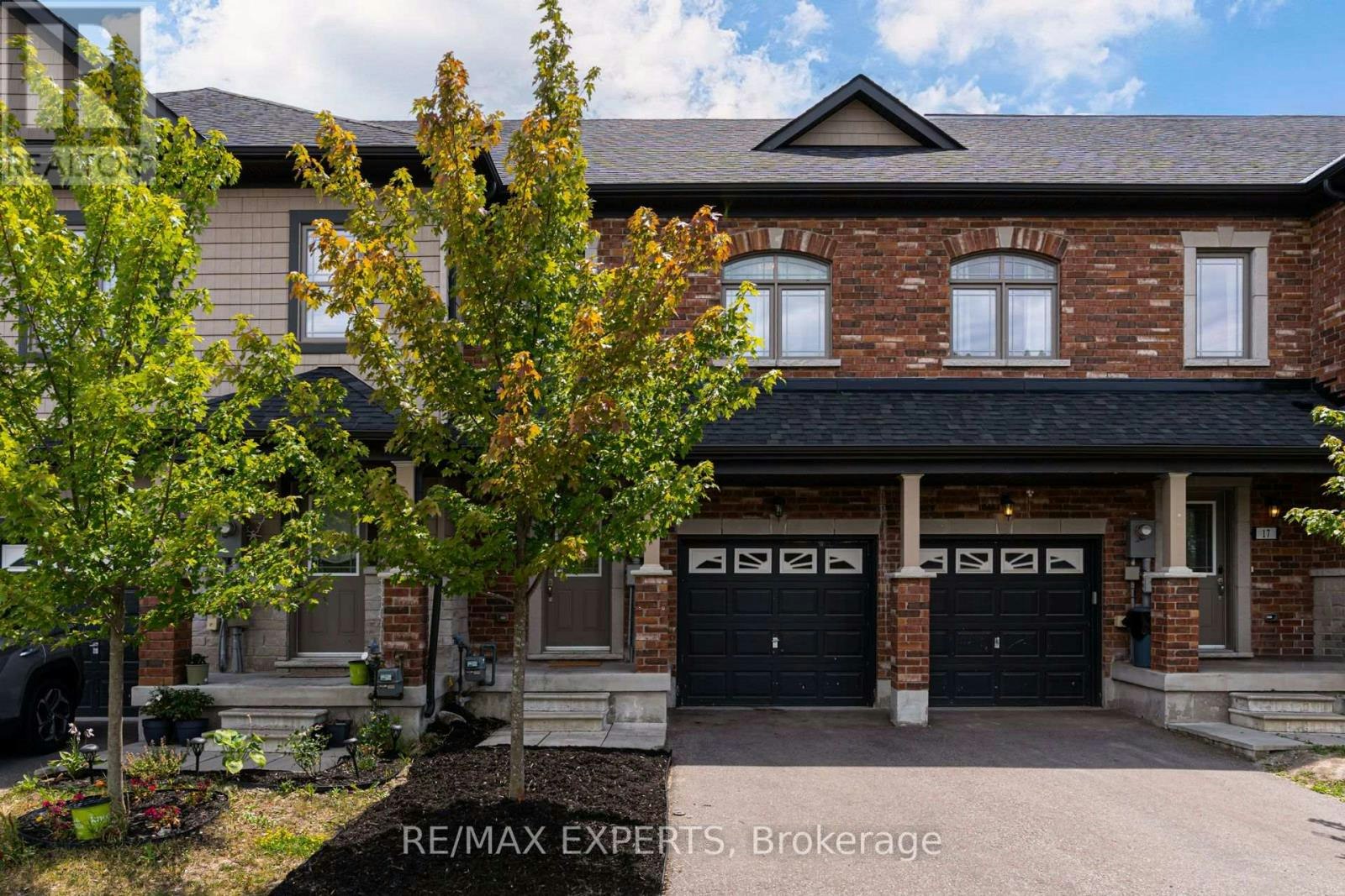 19 Cygnus Crescent, Barrie, ON, L4N 9C2